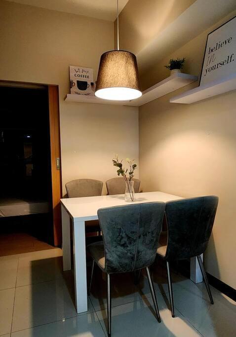 Casa Antonio At Uptown Parksuites Tower One Bgc Manila Eksteriør billede